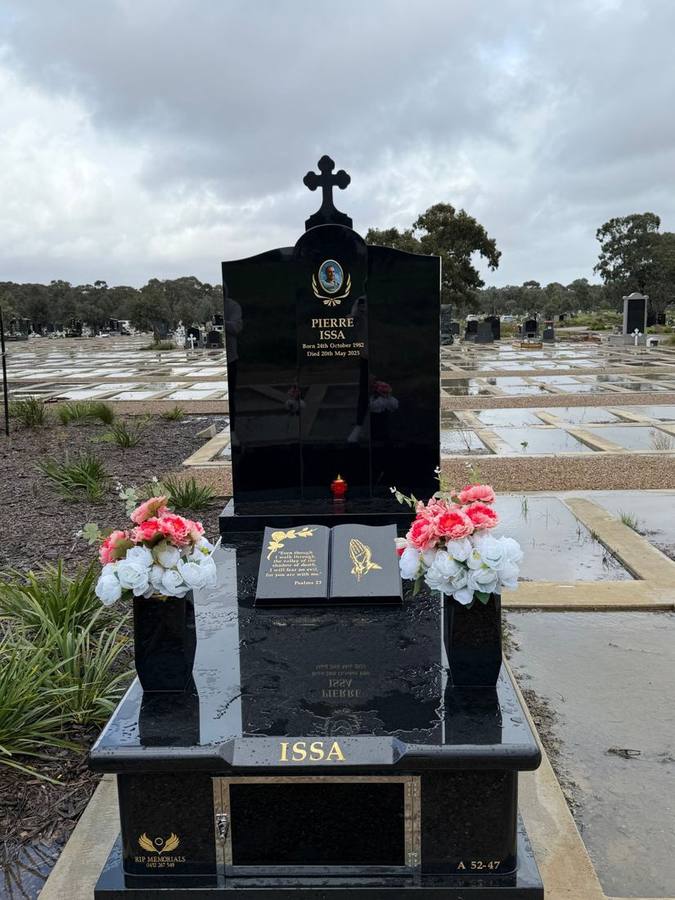 Issa memorial by RIP Memorials