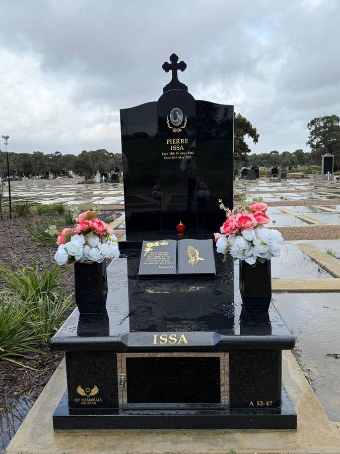 Issa memorial by RIP Memorials